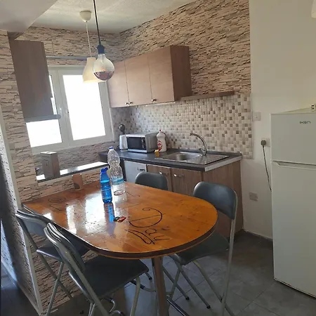 Spacious 1 Bedroom In Center Of Айя-Напа